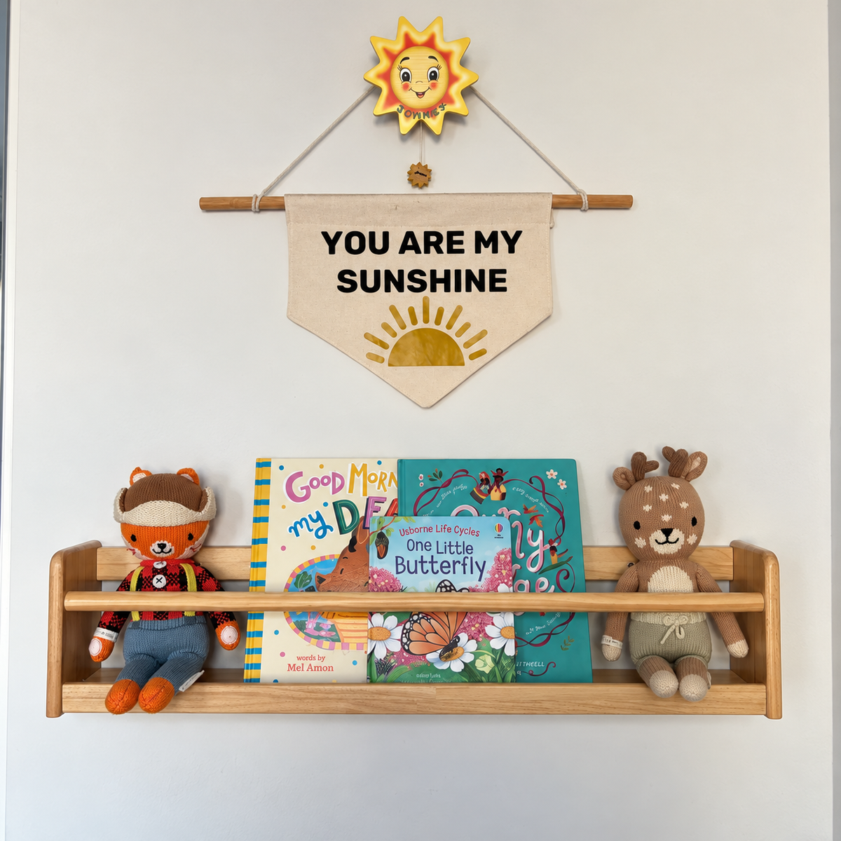 Front-Facing Wall Bookshelf, 1 Tier