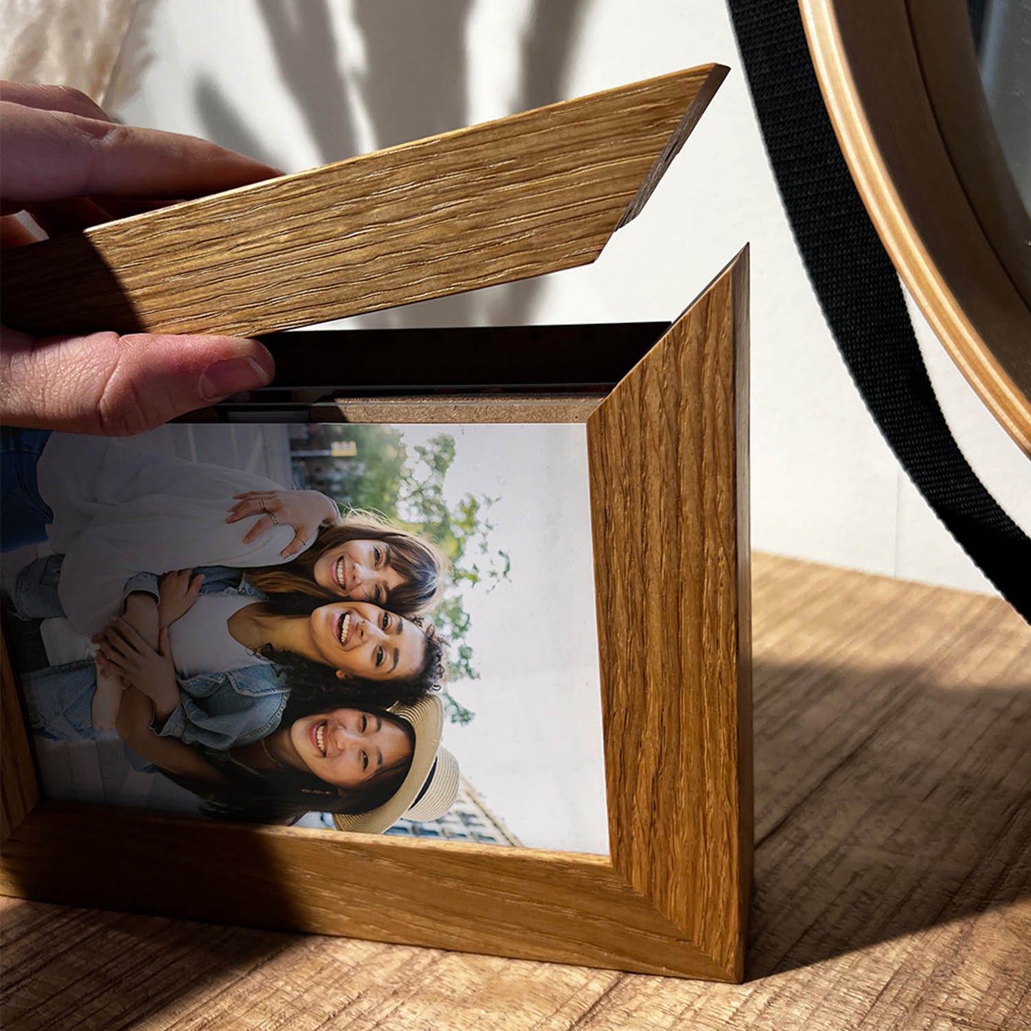 A6 Photo Frame with Display & Storage