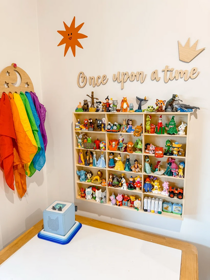 Wooden Figurine & Loose Parts Display Shelf, 15 Compartments